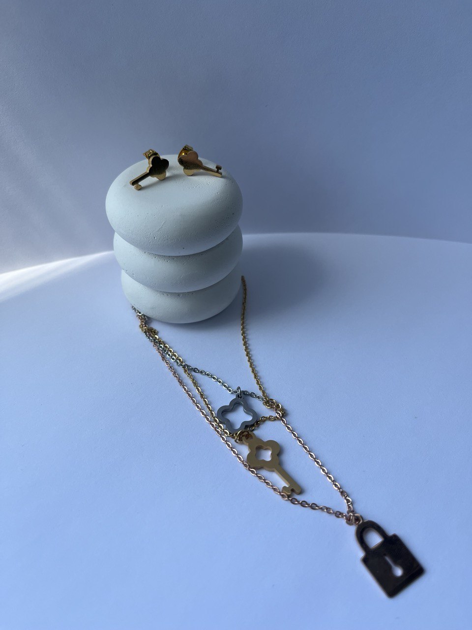 Набір (сережки та підвіска)