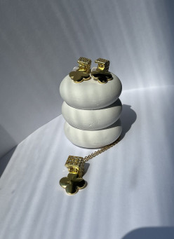 Набір (сережки та підвіска)