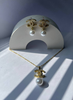 Набір (сережки та підвіска)