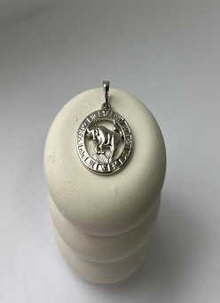 Кулон Телець